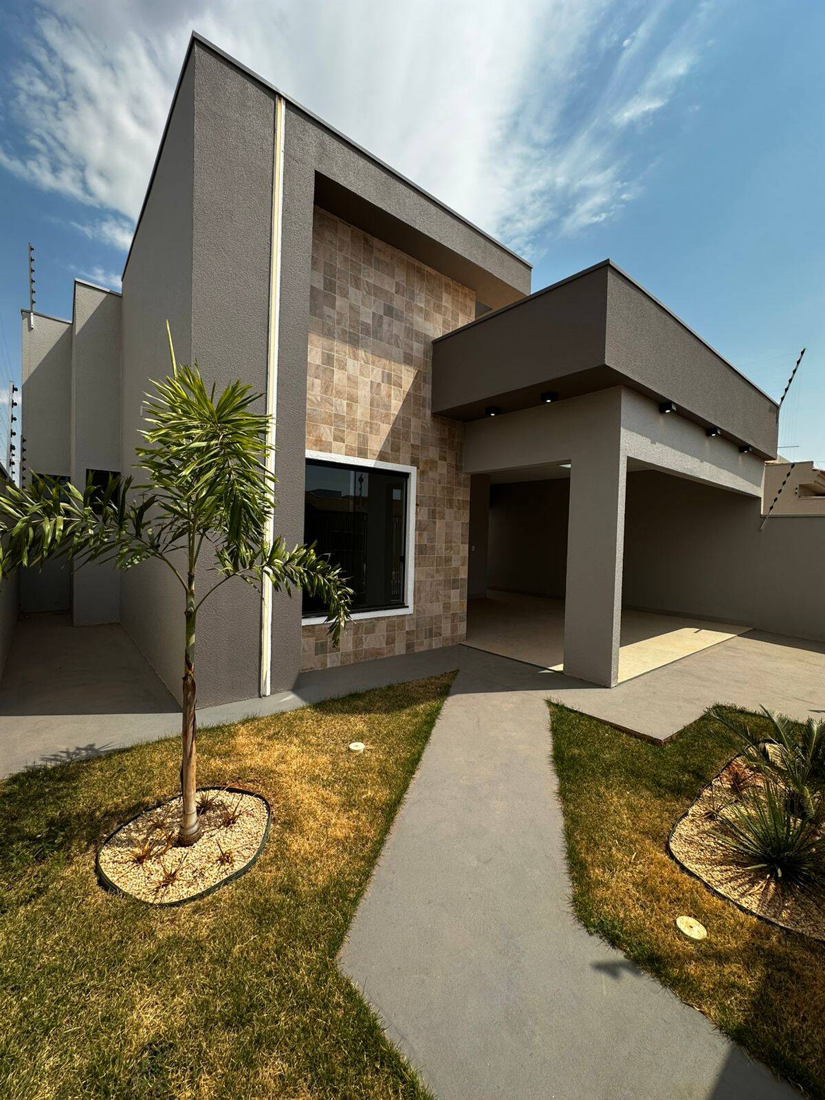 #28 - Casa para Venda em Nova Mutum - MT