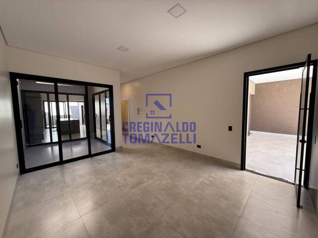 #8 - Casa para Venda em Nova Mutum - MT - 3