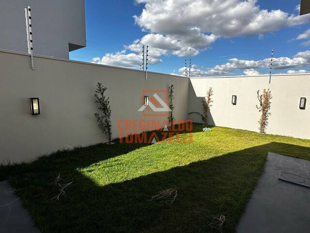 #21 - Casa para Venda em Nova Mutum - MT - 3